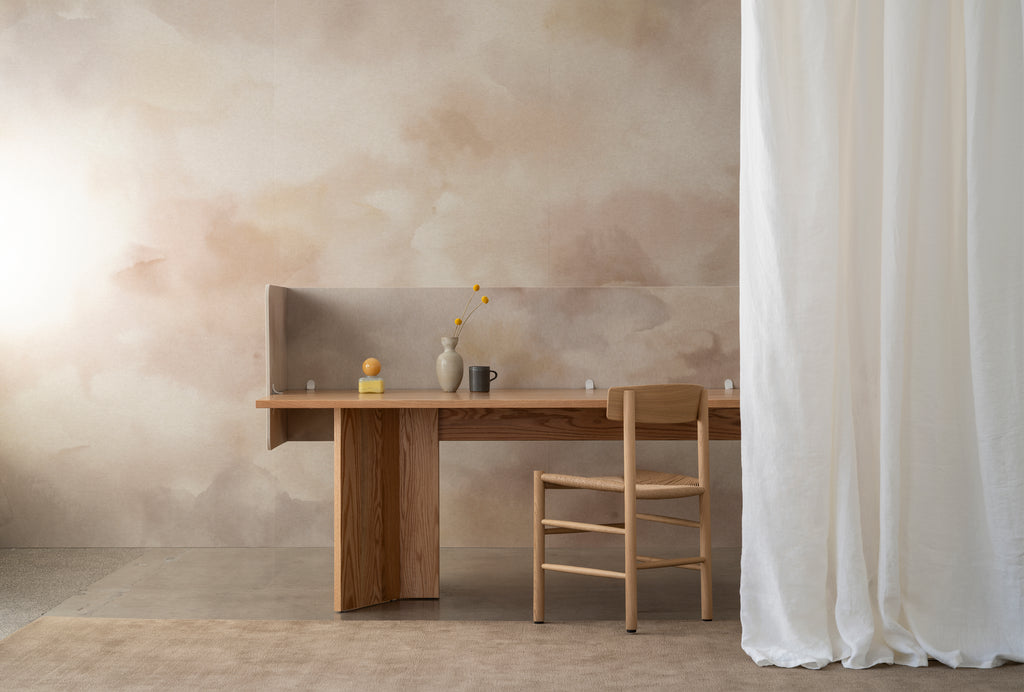 Dispersion wall and screen - air – Emma Hayes