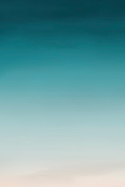 Stratum Grasscloth, colour Teal. Natural wall-covering. Emma Hayes designer wallpaper